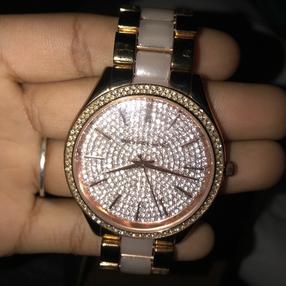 Michael Kors Watch! - Picture 2 of 3
